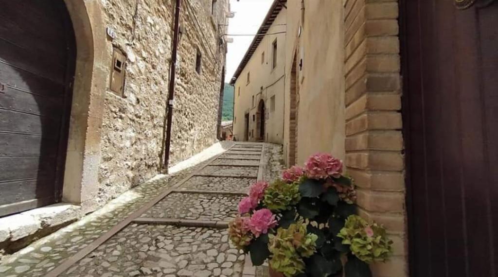 Affittacamere Nonna Rosa Vallo di Nera Exterior photo